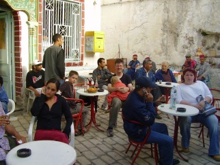 Even een kopje muntthee op een terasje.