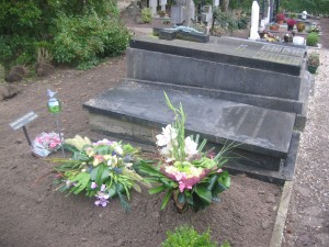 het graf van tante Jo na de koffietafel