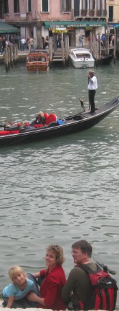 een pauze langs het Grande Canale aan de voet van de Rialto brug