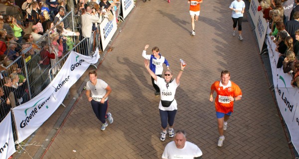 Janwillem over de finish
