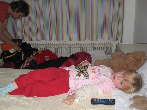 Willemijn aan het infuus. Klik hier voor meer...